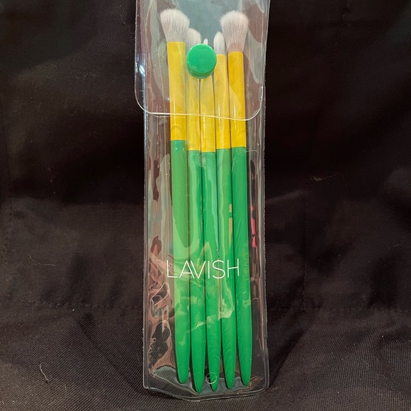 Lavish Brushes 5 pc. Eyeshadow Set - Picture 2 of 2